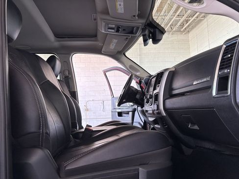 Used 2018 RAM 2500 Laramie RWD image 16