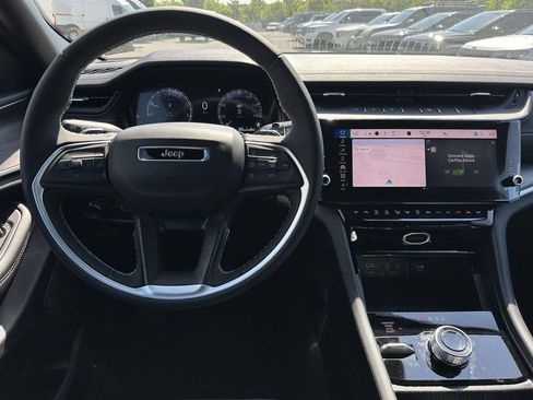 New 2026 Jeep Grand Cherokee L 4WD image 17