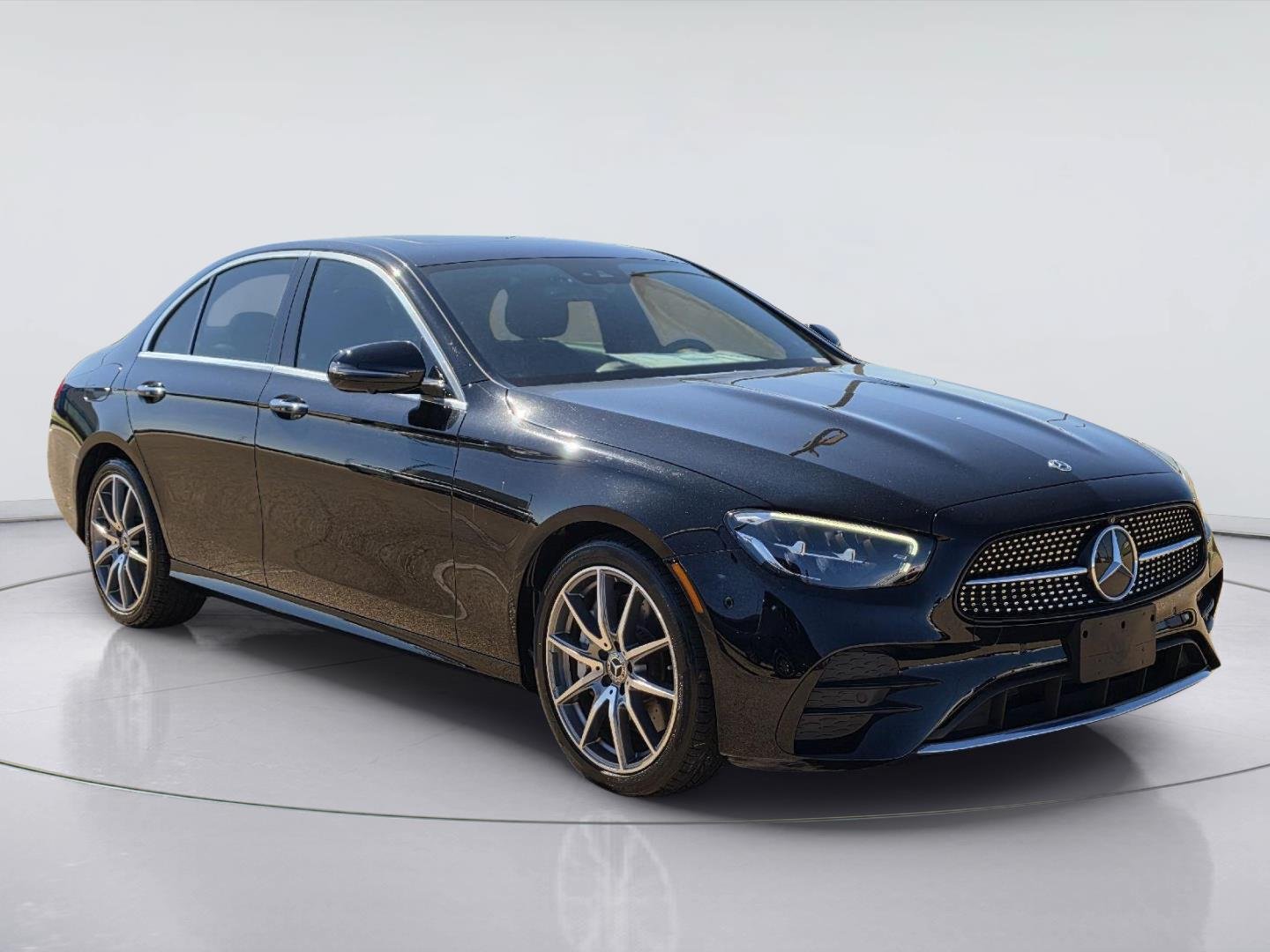 Used 2023 Mercedes-Benz E 350 Sedan image 6