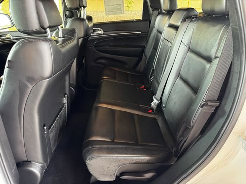 Used 2021 Jeep Grand Cherokee Limited w/ Trailer Tow Group IV image 20