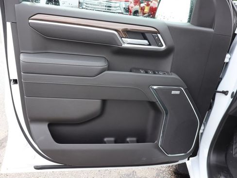 New 2026 Chevrolet Silverado 1500 LT Trail Boss w/ LT Trail Boss Premium Package AWD/4WD image 4