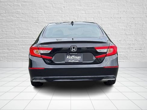 Used 2018 Honda Accord EX image 5