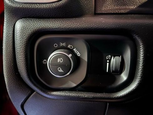 Used 2024 RAM 2500 Big Horn w/ Bed Utility Group image 20