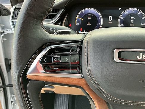 Used 2023 Jeep Grand Cherokee L Summit image 30