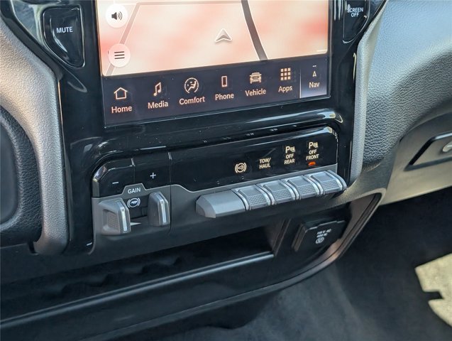 Used 2026 RAM 2500 Laramie AWD/4WD image 25