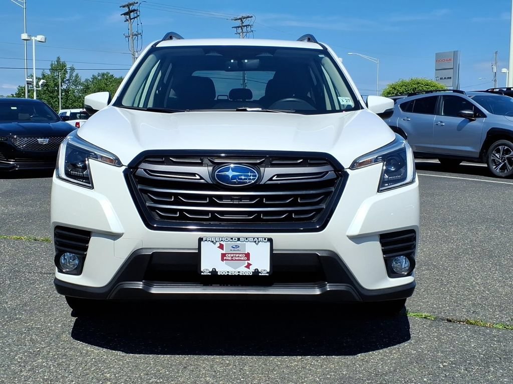 Used 2022 Subaru Forester Limited w/ Popular Package #3 AWD/4WD image 2