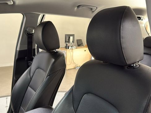 Used 2019 Hyundai Tucson Limited image 13