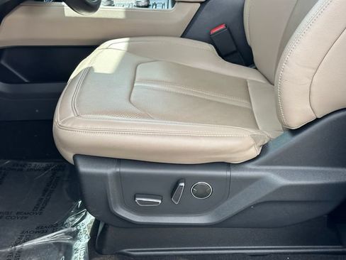 Used 2024 Ford Expedition Max Limited AWD/4WD image 13