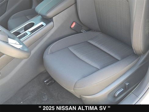 New 2025 Nissan Altima 2.5 SV image 16