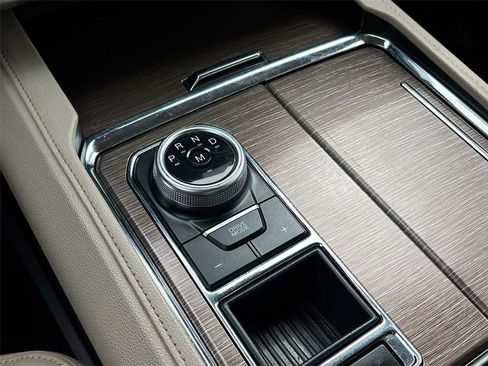 Used 2023 Ford Expedition Max Limited image 18