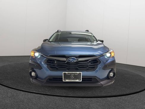 Used 2024 Subaru Crosstrek 2.0i Premium AWD/4WD image 2