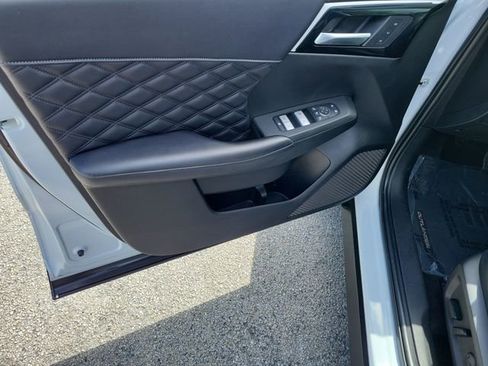 Used 2023 Mitsubishi Outlander SEL 40th Anniversary image 22