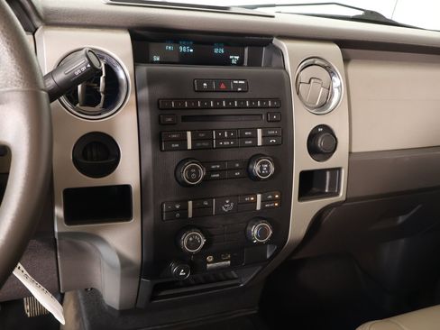 Used 2010 Ford F150 XLT RWD image 5