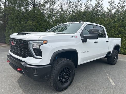 Certified 2025 Chevrolet Silverado 2500 ZR2 w/ Technology Package AWD/4WD image 20