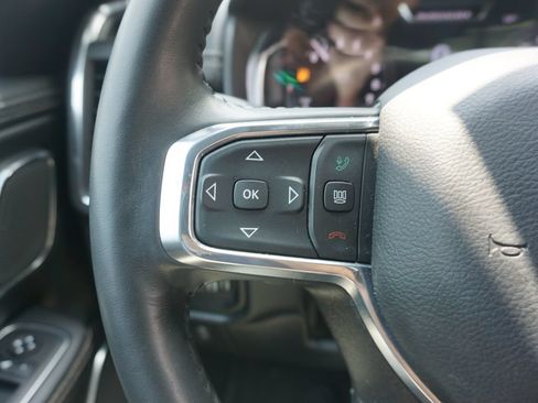 Used 2024 RAM 1500 Laramie AWD/4WD image 8