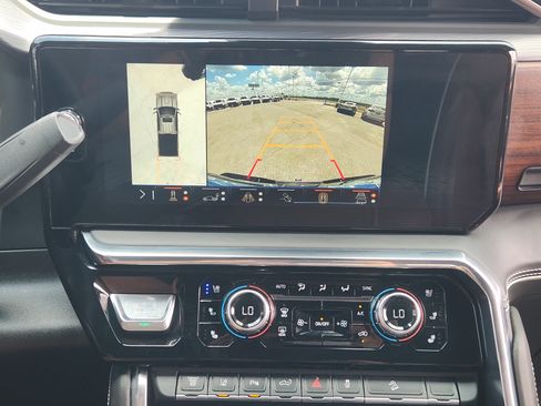 Used 2025 GMC Sierra 2500 Denali Ultimate w/ Max Trailering Package AWD/4WD image 19