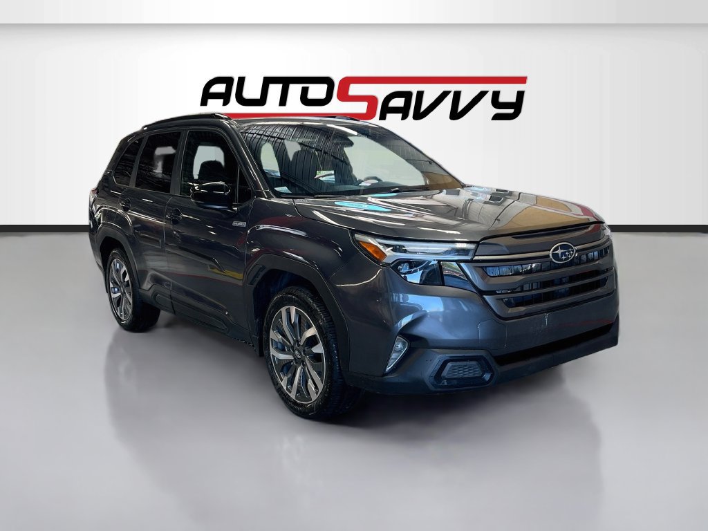 Used 2025 Subaru Forester Touring AWD/4WD image 1