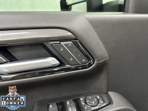 Used 2025 GMC Sierra 2500 AT4 w/ AT4 Premium Plus Package AWD/4WD image 12