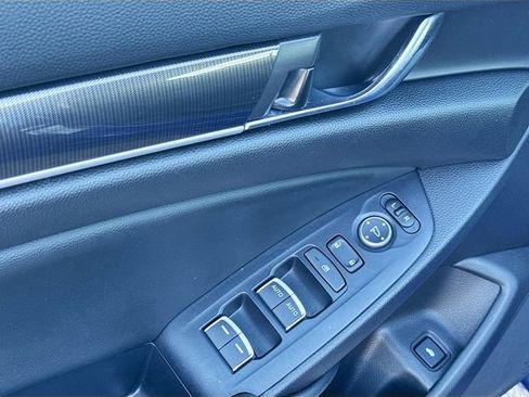 Used 2022 Honda Accord Sport Special Edition image 17