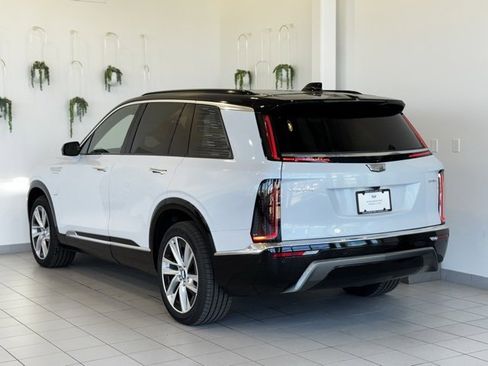 New 2026 Cadillac Vistiq Luxury image 40