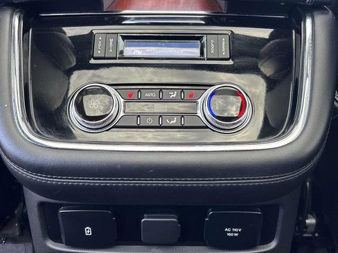 Used 2019 Lincoln Navigator Reserve image 14