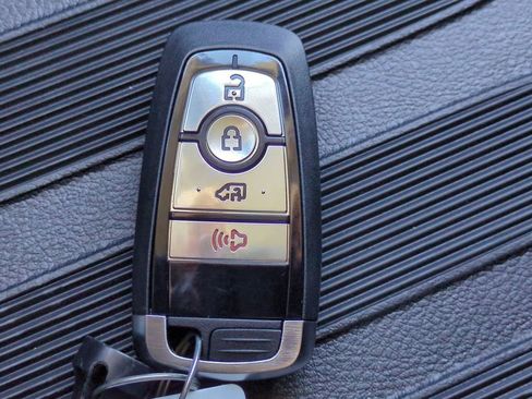 New 2026 Ford Transit 250 148 Medium Roof w/ Load Area Protection Package image 26