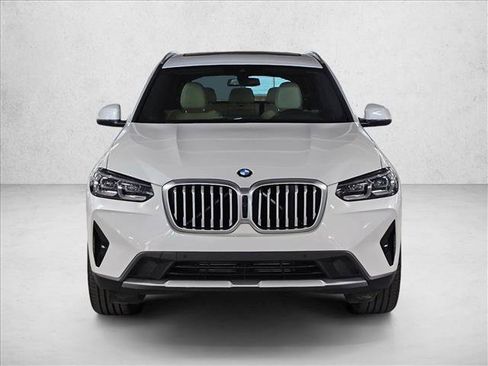 Used 2024 BMW X3 sDrive30i w/ Convenience Package RWD image 2