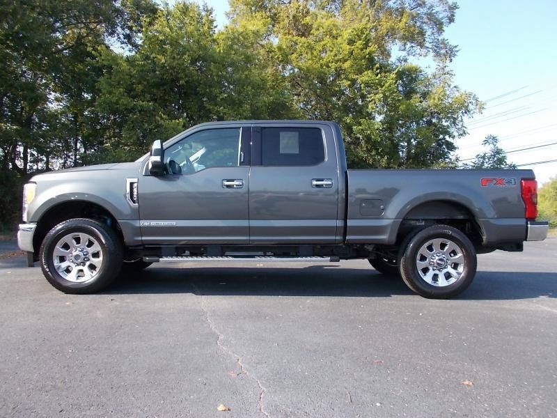 Used 2017 Ford F250 Lariat w/ Chrome Package AWD/4WD image 2