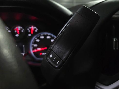 Used 2021 GMC Sierra 2500 4x4 Crew Cab w/ Convenience Package image 22