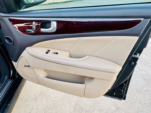 Used 2013 Hyundai Equus Ultimate image 20