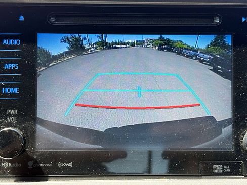 Used 2016 Toyota Tacoma TRD Sport w/ Premium & Technology Package AWD/4WD image 11