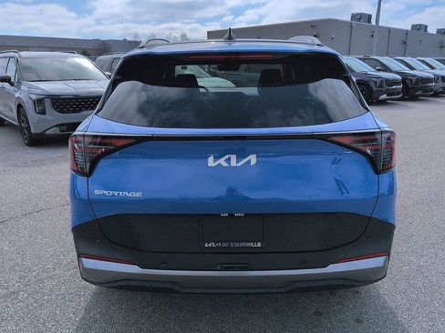 New 2026 Kia Sportage EX w/ EX Panorama Roof Package FWD image 6