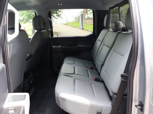 New 2024 Ford F350 XL w/ XL Chrome Package RWD image 18