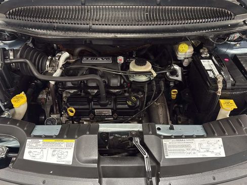 Used 2006 Dodge Grand Caravan SXT FWD image 37