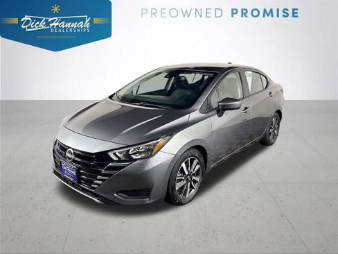 Used 2025 Nissan Versa SV image 1