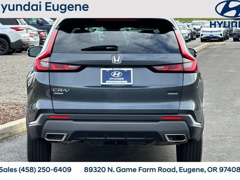 Used 2024 Honda CR-V Sport Touring image 4