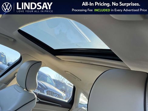 Used 2017 Ford Fusion Platinum image 16