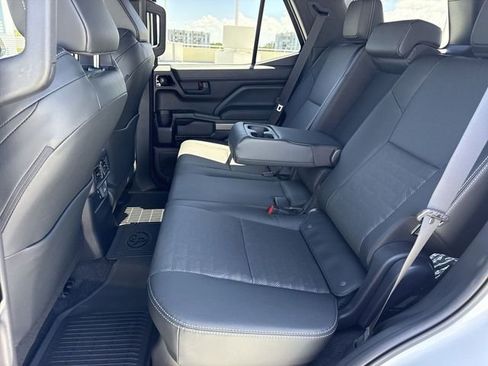 Used 2025 Toyota 4Runner TRD Off-Road Premium image 23