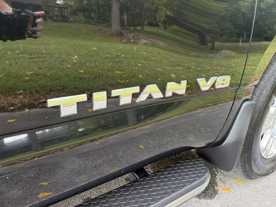 Used 2019 Nissan Titan SV RWD image 38