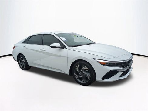 New 2026 Hyundai Elantra Limited FWD image 2