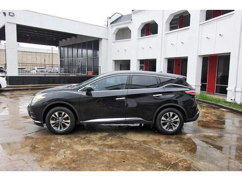 Used 2016 Nissan Murano S FWD image 4