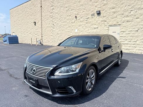 Used 2014 Lexus LS 460 AWD w/ Comfort Package image 1