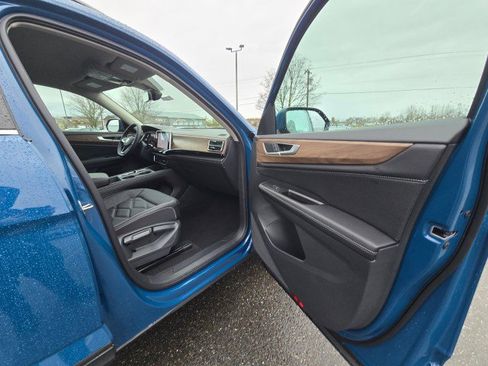 New 2026 Volkswagen Atlas SE image 10