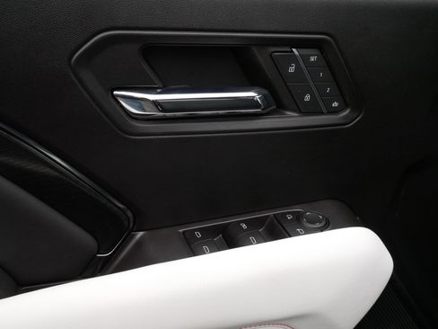 Used 2024 GMC Canyon AT4X AWD/4WD image 19