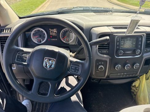 Used 2018 RAM 2500 Tradesman w/ Chrome Appearance Group image 7