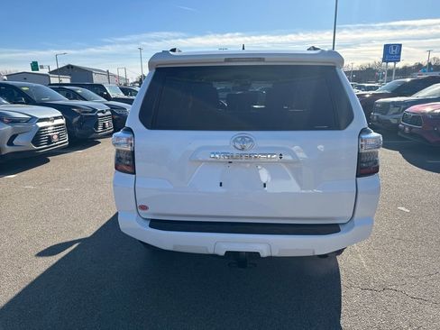 Used 2024 Toyota 4Runner SR5 image 6