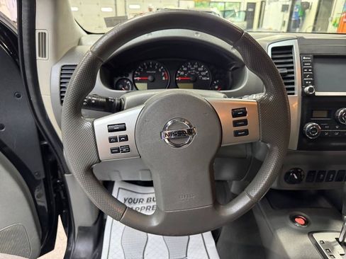 Used 2020 Nissan Frontier SV AWD/4WD image 24