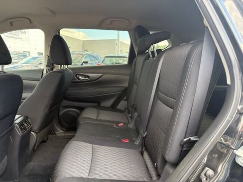 Certified 2019 Nissan Rogue SV AWD/4WD image 17