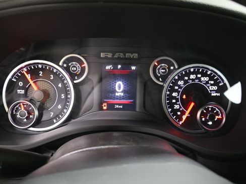 New 2026 RAM 1500 4x4 Crew Cab image 28