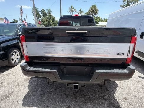Used 2019 Ford F350 Platinum w/ Platinum Ultimate Package AWD/4WD image 4